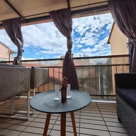 Zana Apartment *